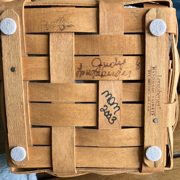 Longaberger Basket 🧺 - Picture 5 of 8